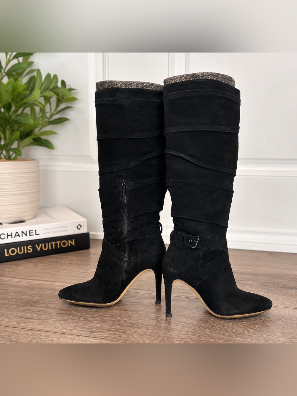 Guess Daris Black Suede Knee High Stiletto Boots Size 7.5
